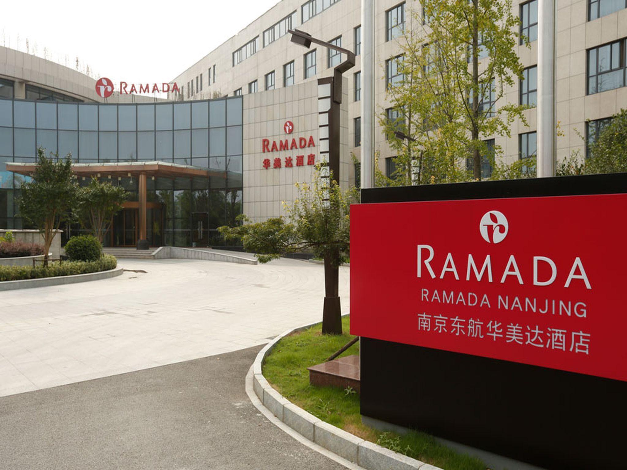 Ramada Nanjing Hotel Nanking Buitenkant foto