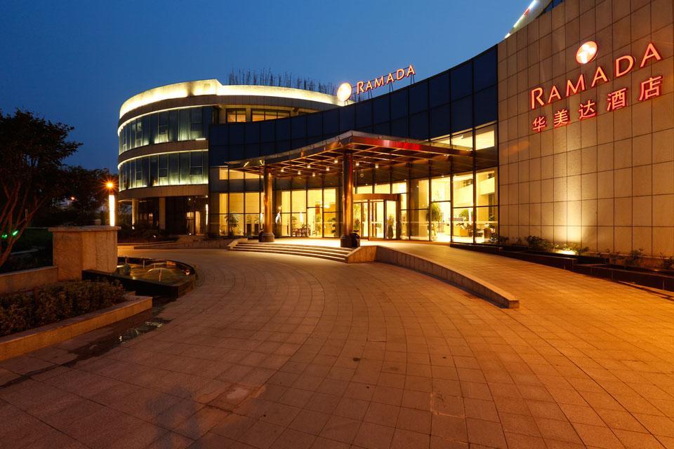 Ramada Nanjing Hotel Nanking Buitenkant foto